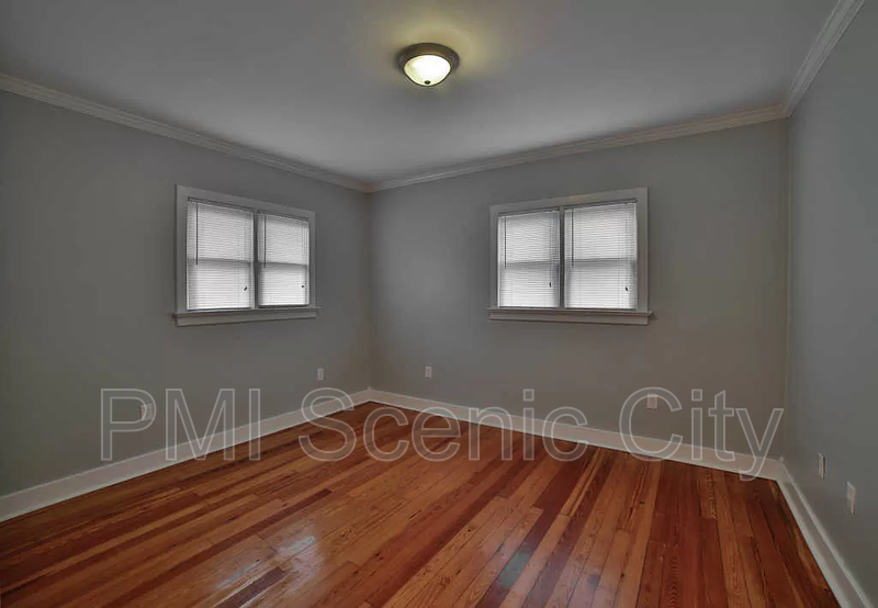 Beautiful 2bd/2bth available in North Shore! property image