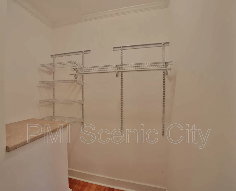 Beautiful 2bd/2bth available in North Shore! property image