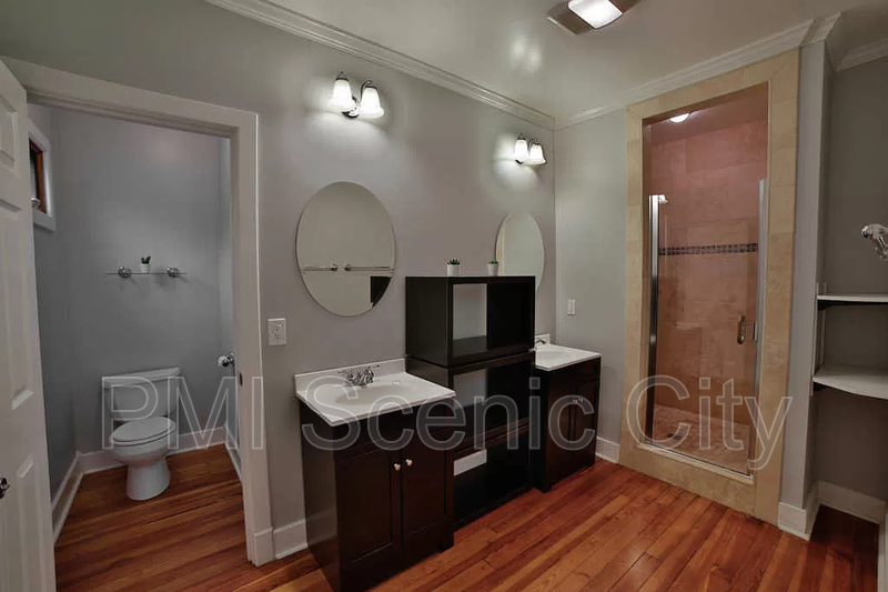 Beautiful 2bd/2bth available in North Shore! property image