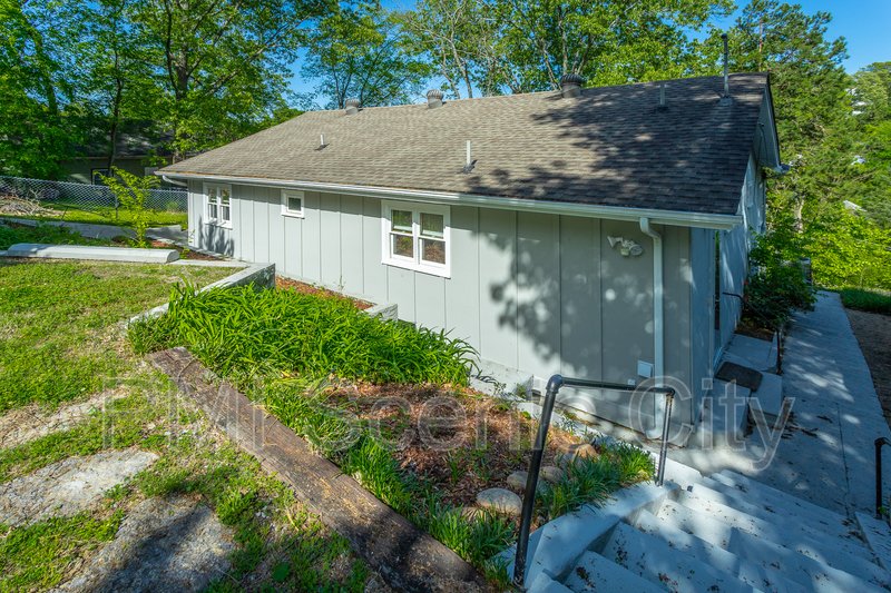 Beautiful 2bd/2bth available in North Shore! property image
