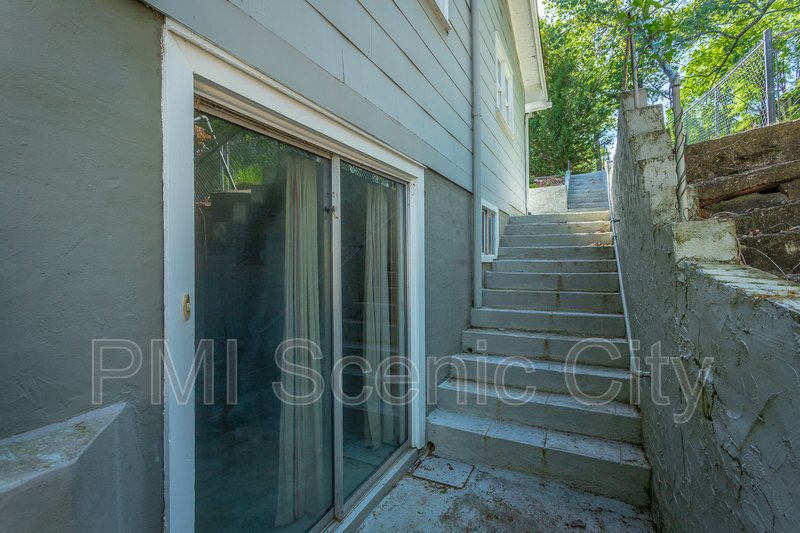 Beautiful 2bd/2bth available in North Shore! property image
