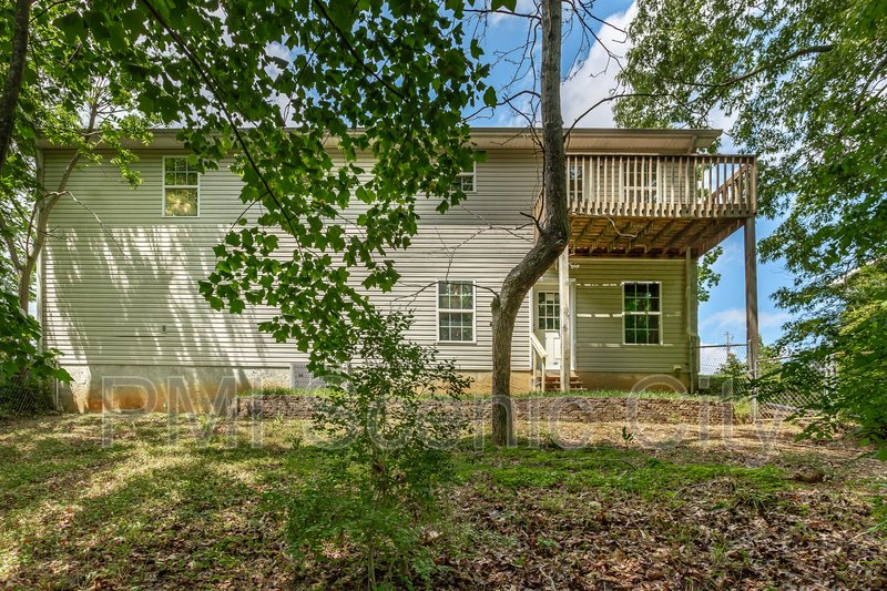 343 Pine St property image