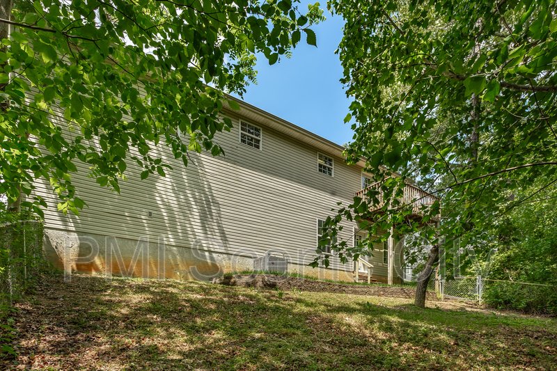 343 Pine St property image