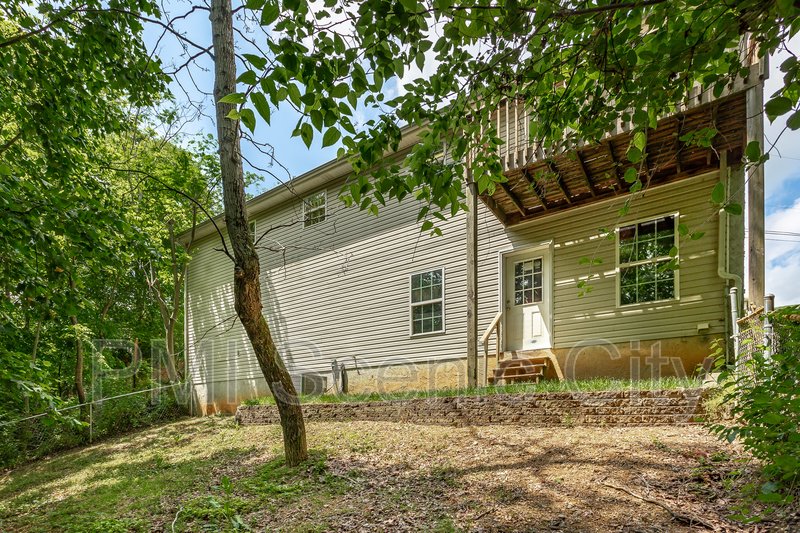 343 Pine St property image