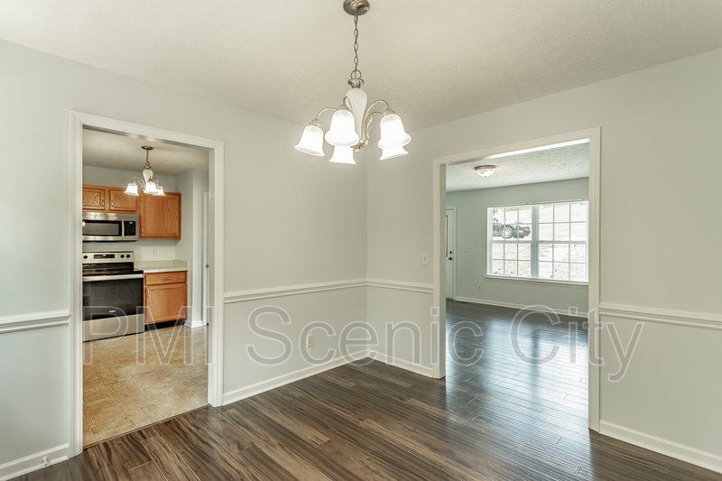 343 Pine St property image