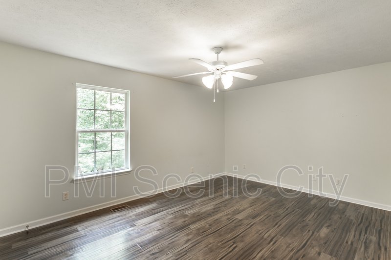 343 Pine St property image