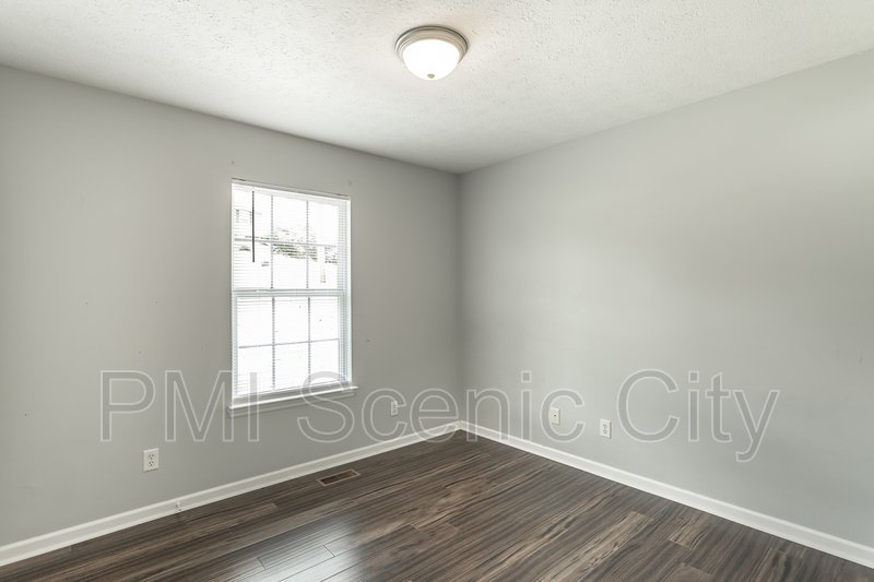 343 Pine St property image