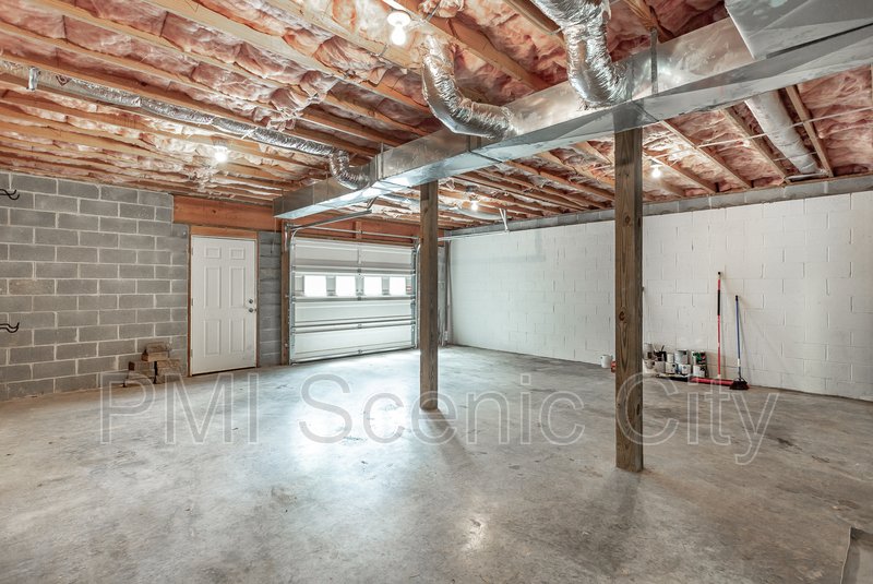 343 Pine St property image