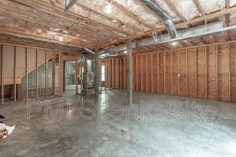 343 Pine St property image