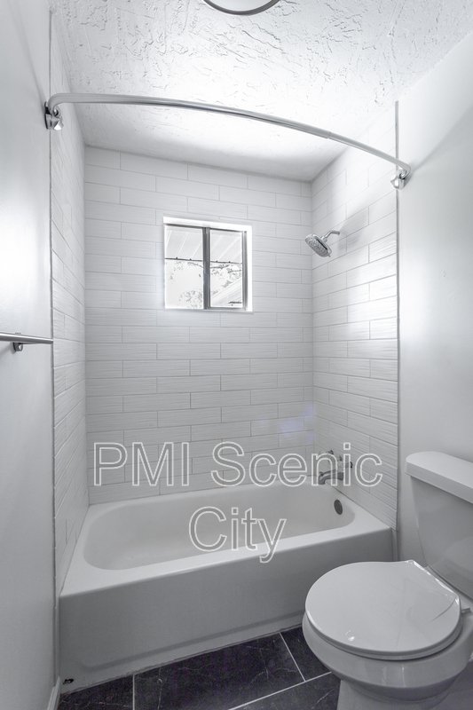 2508 Woodfin Ave property image