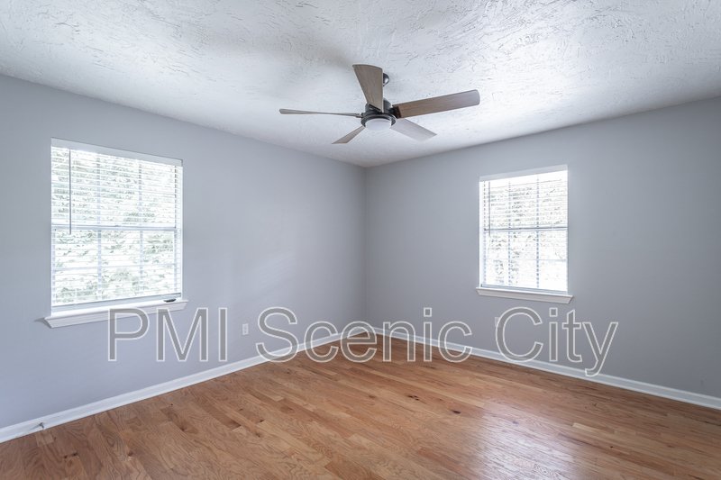 2508 Woodfin Ave property image