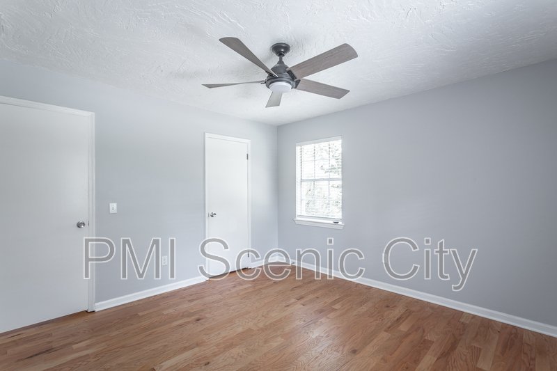 2508 Woodfin Ave property image