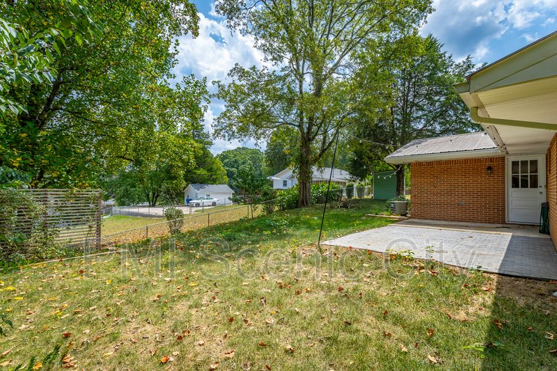 2508 Woodfin Ave property image