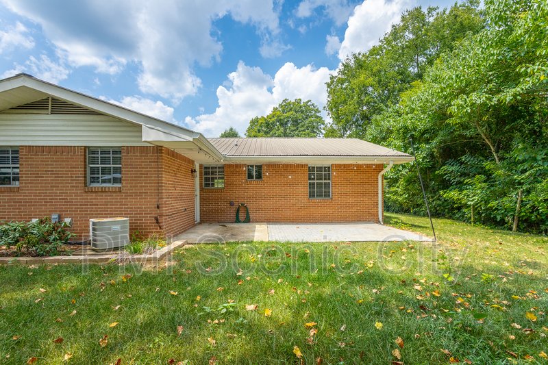 2508 Woodfin Ave property image