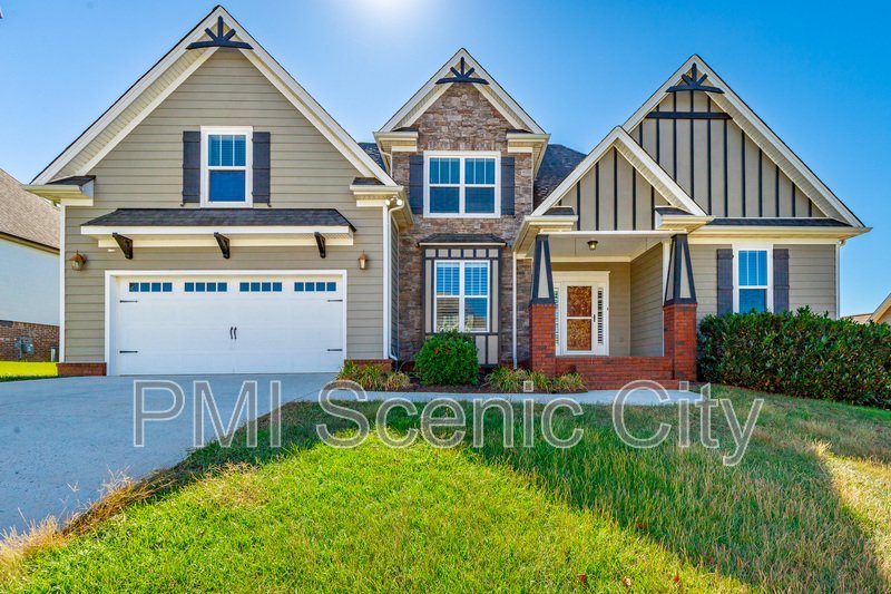 8802 Mckenzie Farm Dr property image