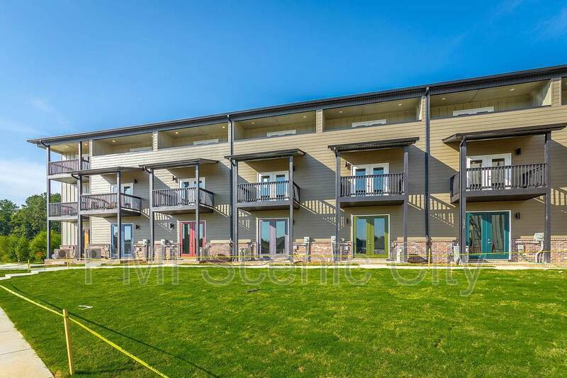 $1,900/mo ? 2 Bed / 2 Bath New Construction Townhome in East Brainerd property image