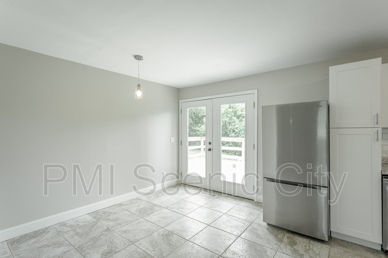 3 bedroom, 2 bath home for lease! property image