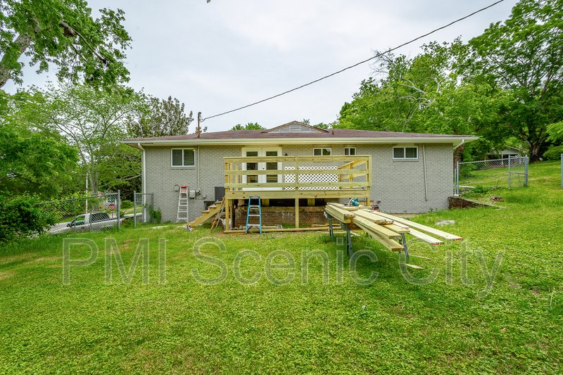 3 bedroom, 2 bath home for lease! property image