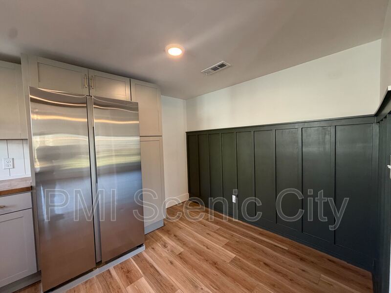 North Shore 2bd/1Bth available immediately. property image