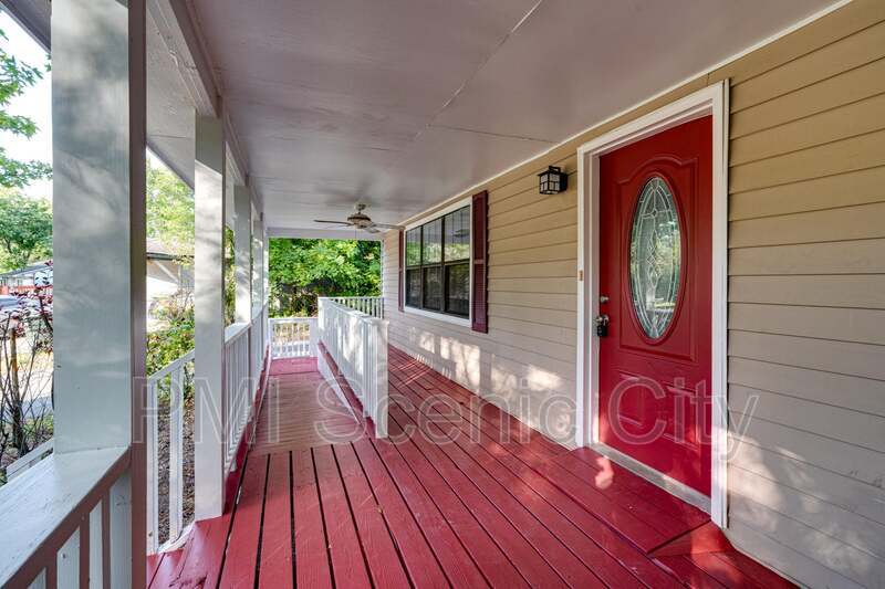 Charming Fully Remodeled 3BR Home Near Hwy 58 ? Move-In Ready! property image