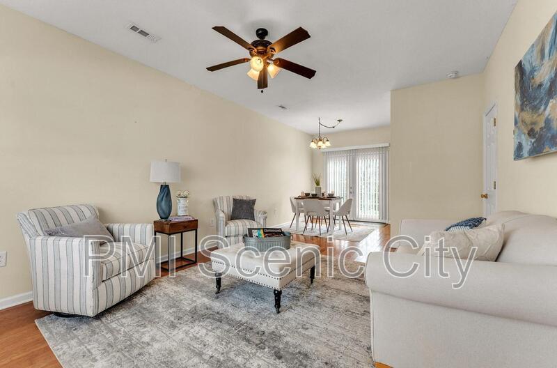 3721 Keri Ln NE property image