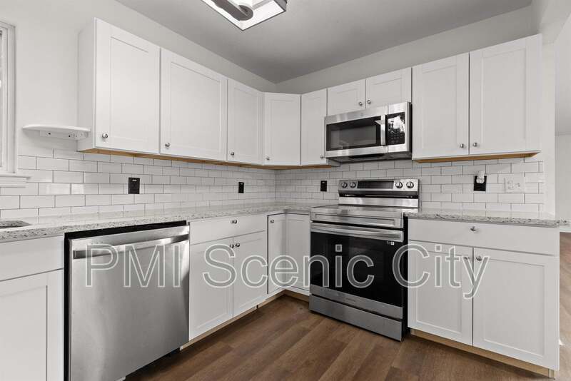 3919 Weldon Dr property image