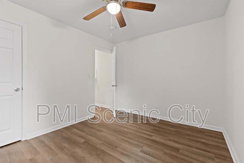 3919 Weldon Dr property image
