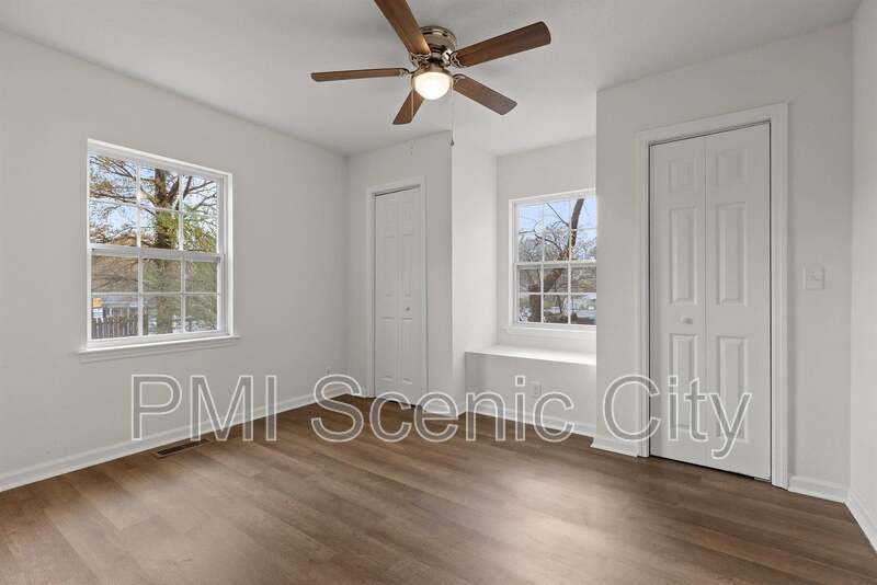 3919 Weldon Dr property image