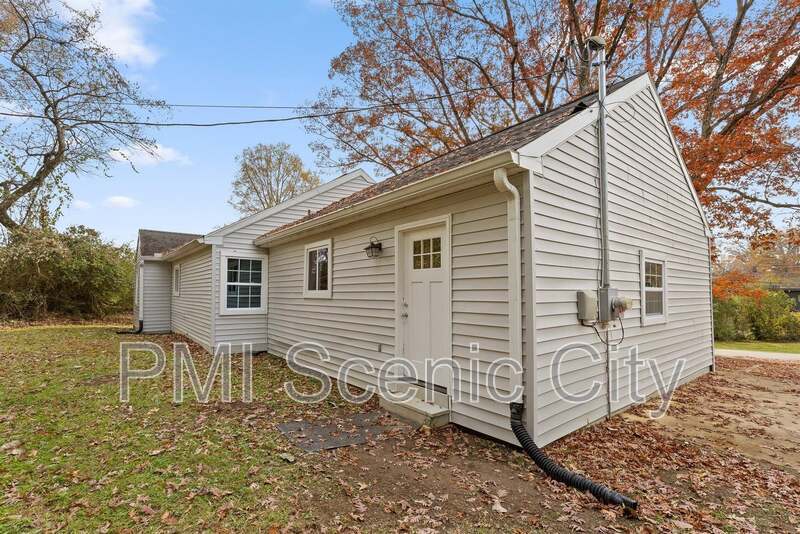 3919 Weldon Dr property image