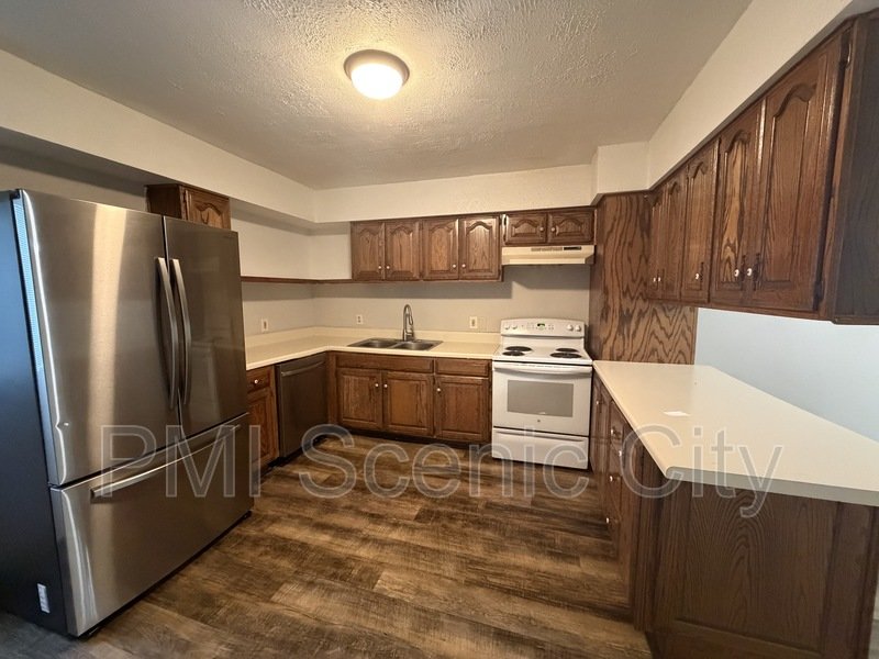 Welcome to 8810 Great Family Trail property image