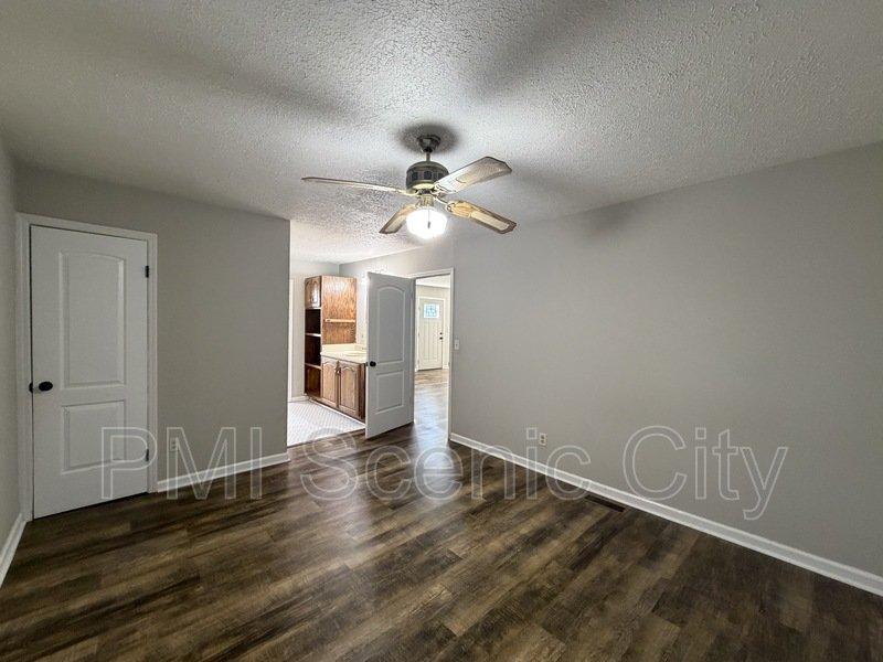 Welcome to 8810 Great Family Trail property image