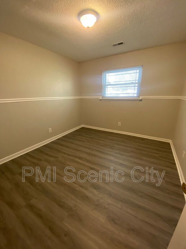 168 Reynolds Dr property image