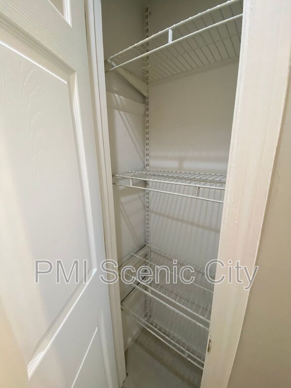 168 Reynolds Dr property image