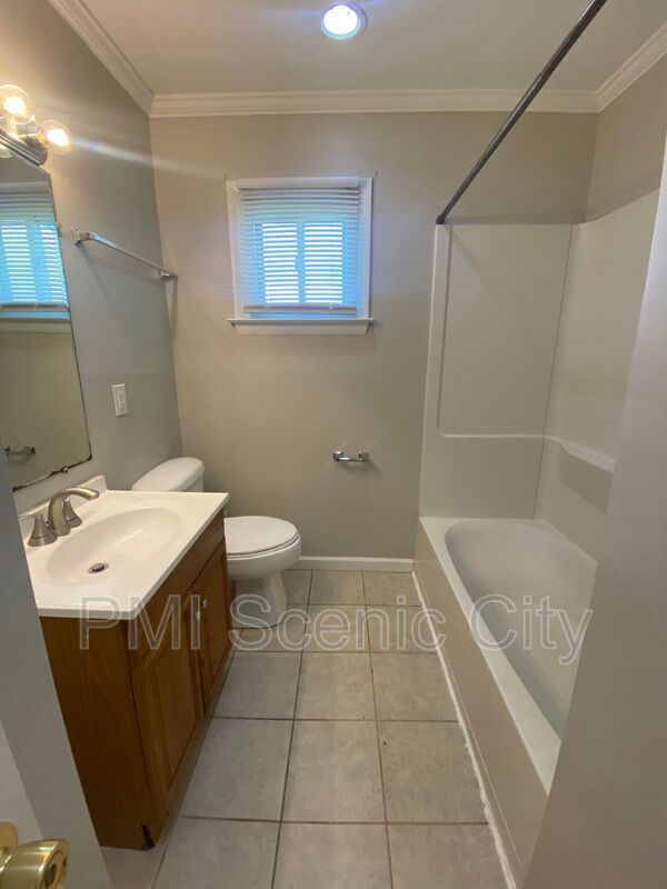 168 Reynolds Dr property image