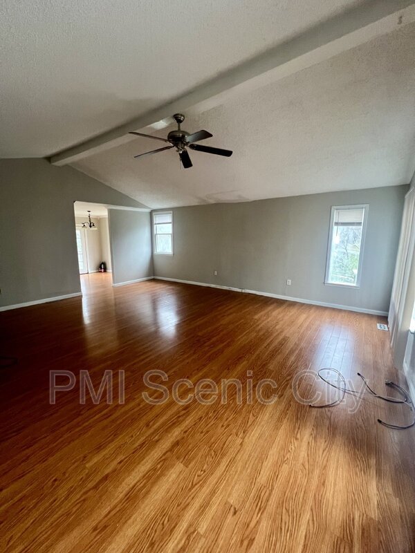 124 Donna Lane property image
