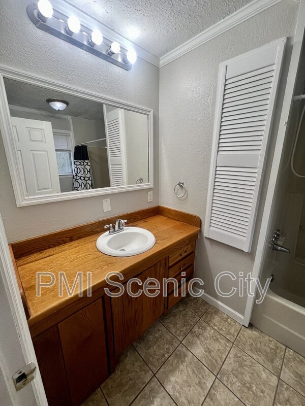 124 Donna Lane property image