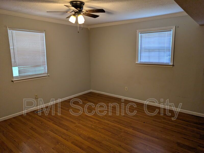 124 Donna Lane property image