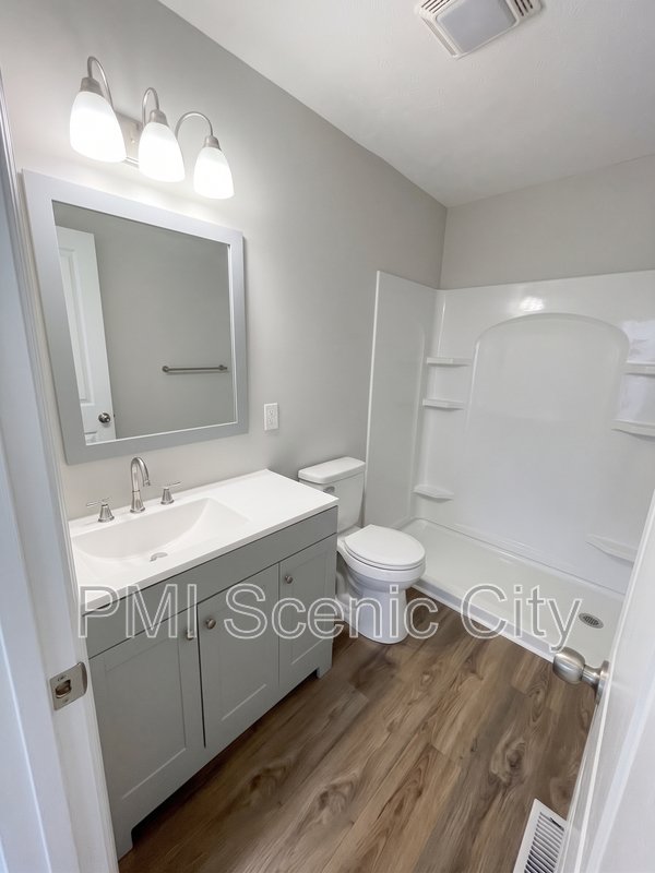 479 Old Federal Rd SE Apt B property image