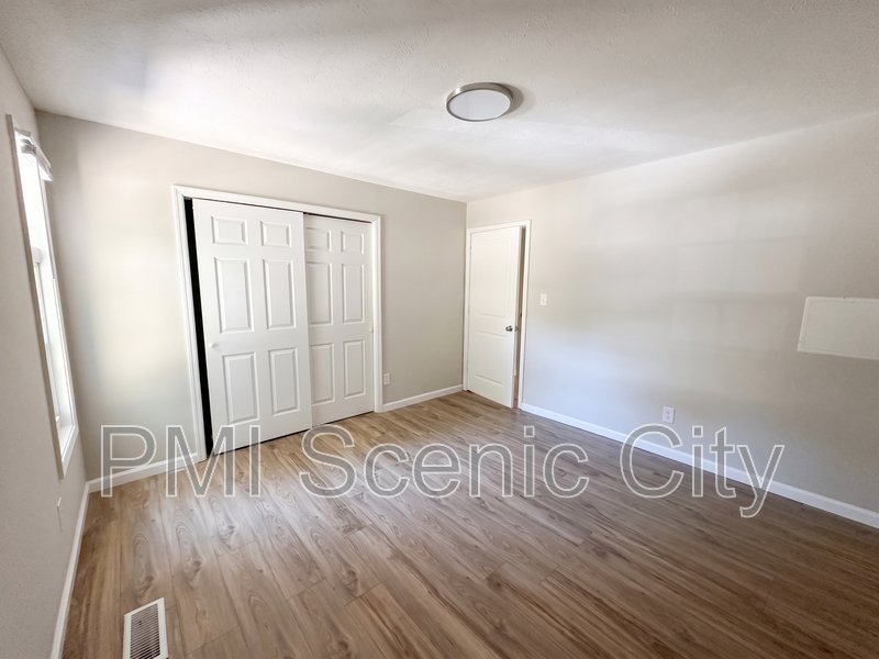 479 Old Federal Rd SE Apt B property image
