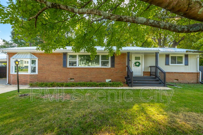 3916 Fountain Ave property image