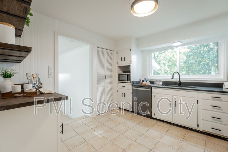 3916 Fountain Ave property image