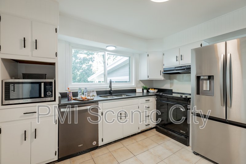 3916 Fountain Ave property image