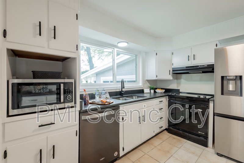 3916 Fountain Ave property image