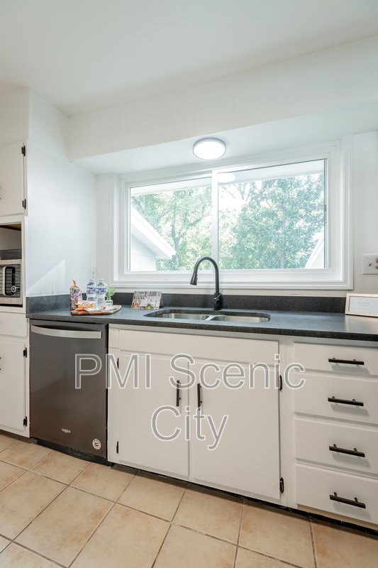 3916 Fountain Ave property image