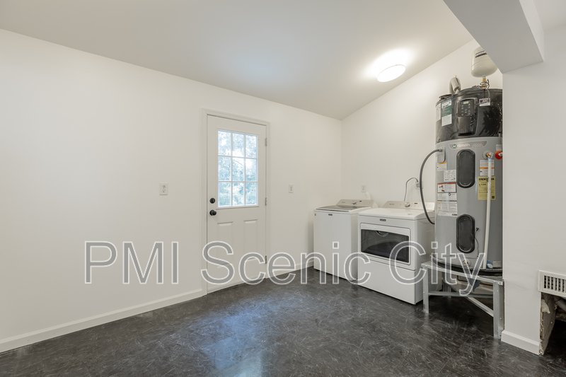 3916 Fountain Ave property image