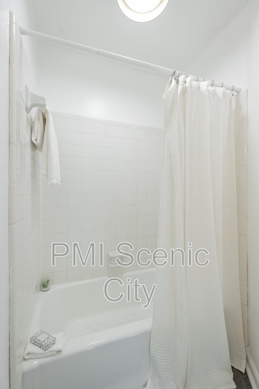 3916 Fountain Ave property image