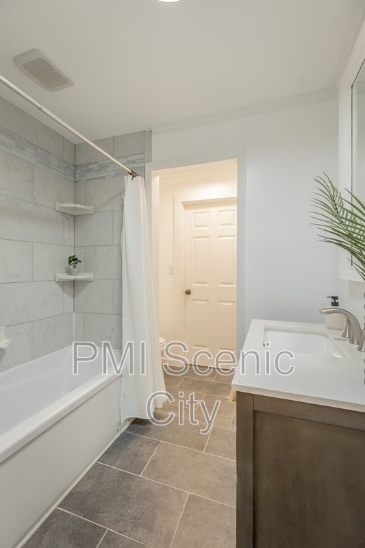 3916 Fountain Ave property image
