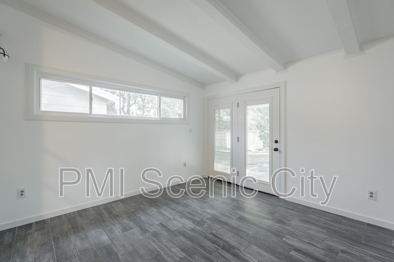 3916 Fountain Ave property image