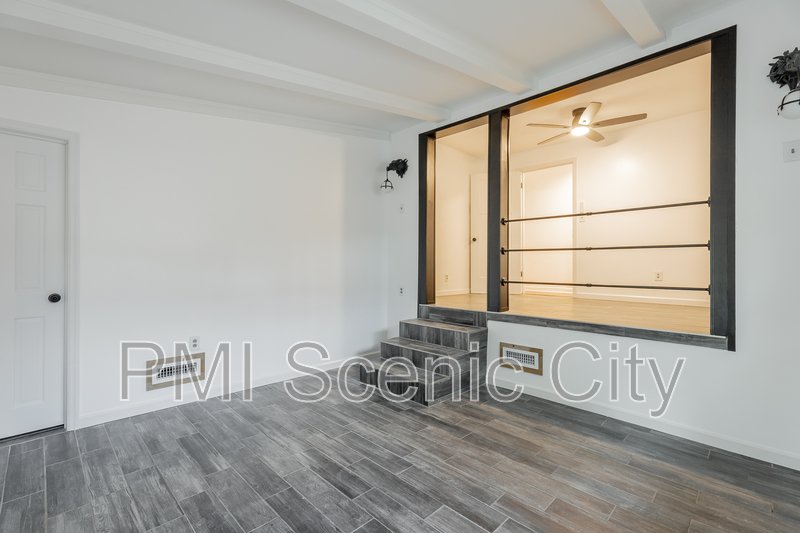 3916 Fountain Ave property image