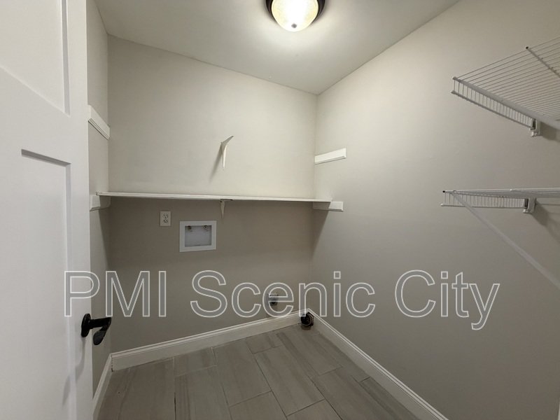 1430 Stratton Place Drive - A property image
